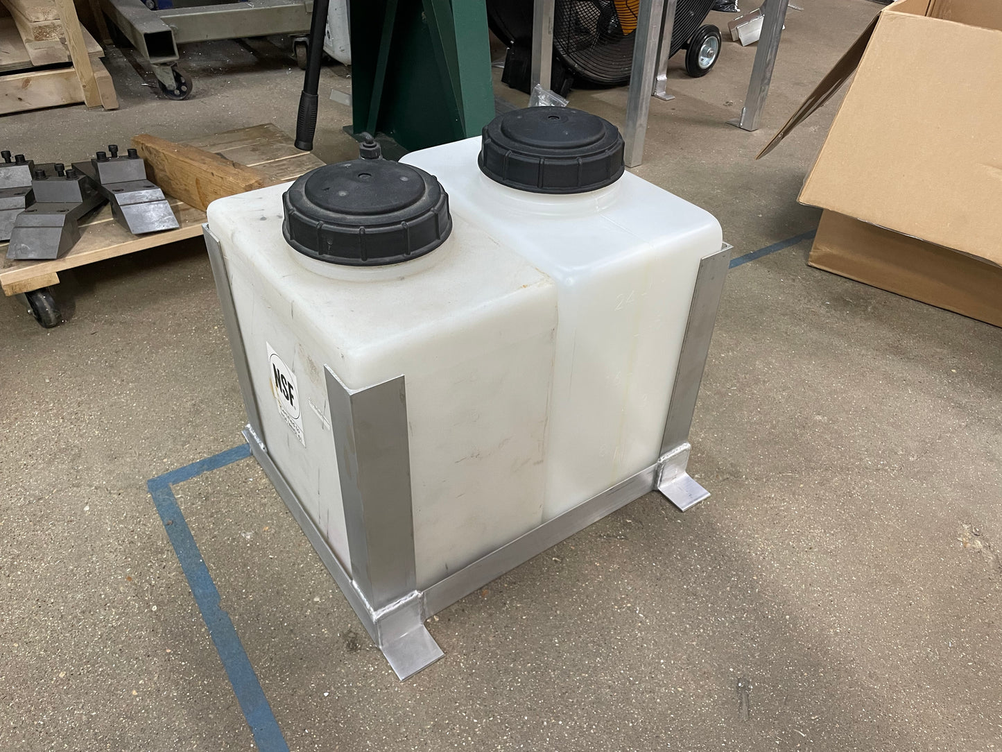 Dual 7 Gal Tank Cradle