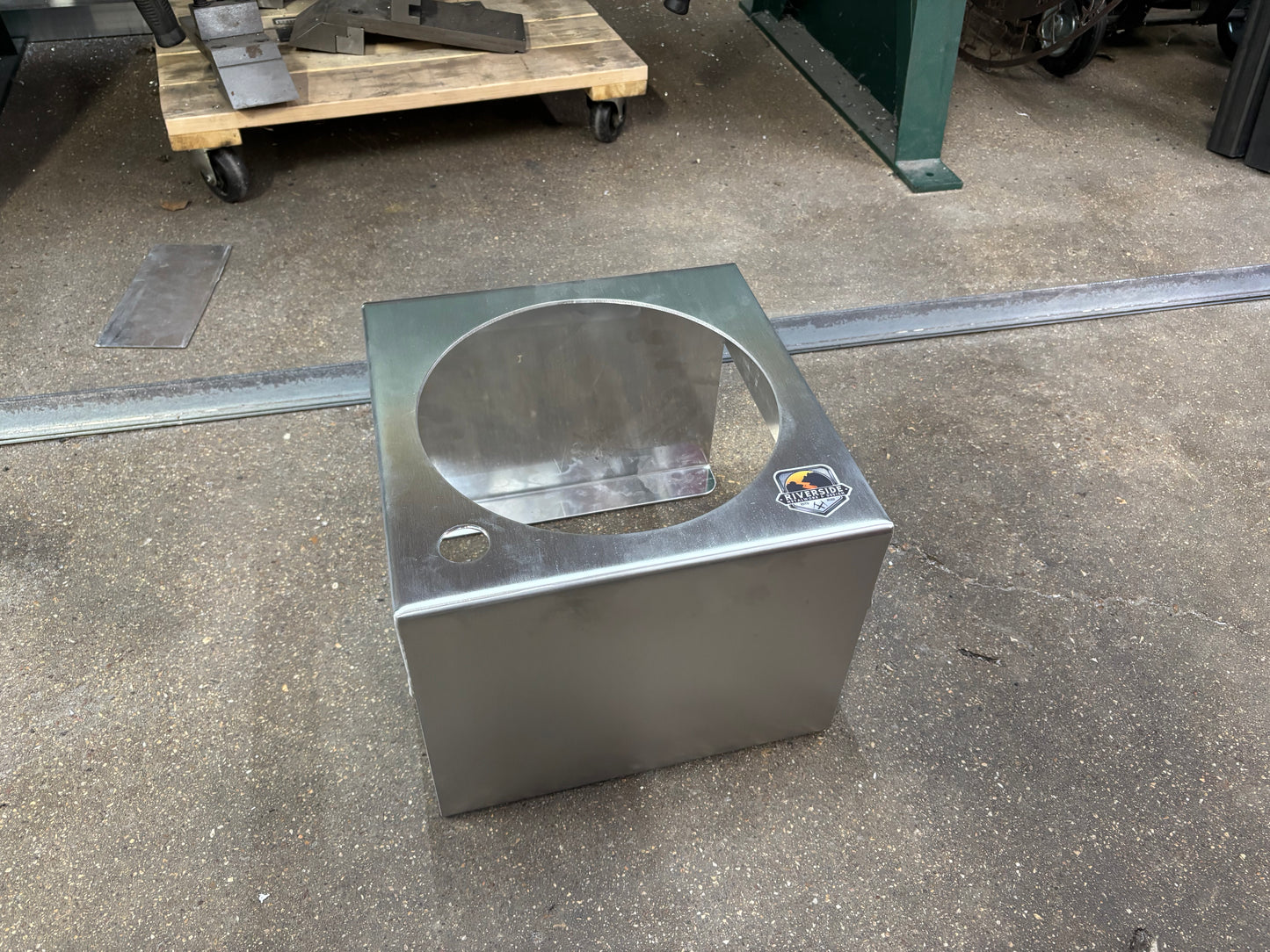 Pump Sprayer Stand