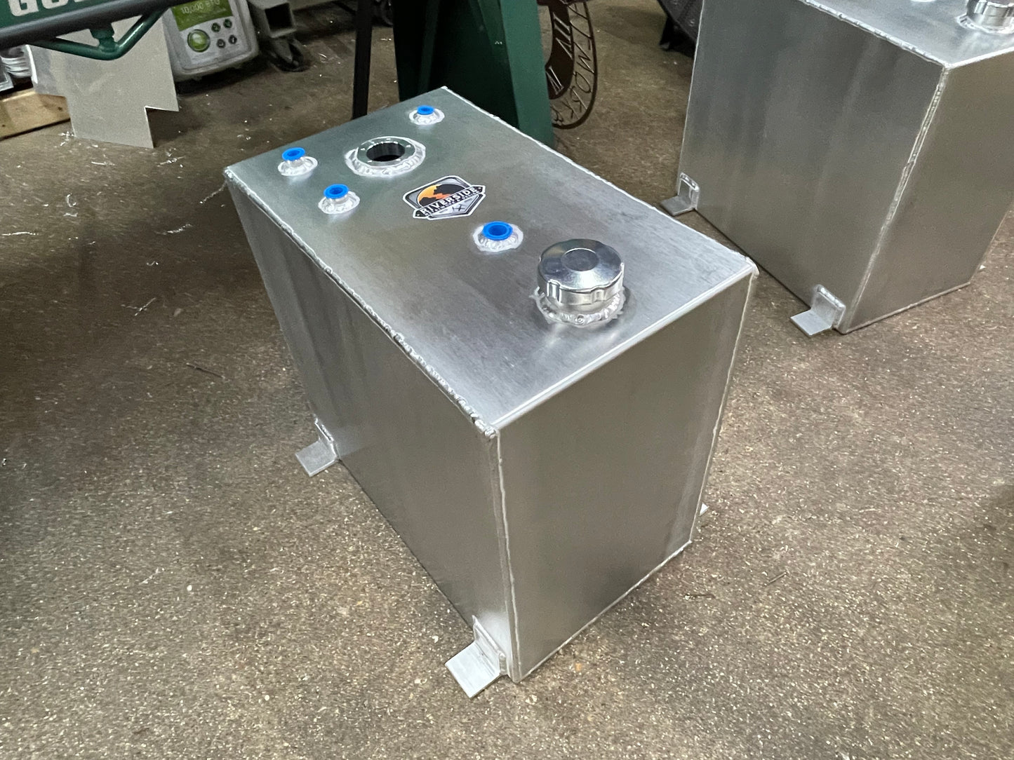 18 Gal Universal Fuel Tank