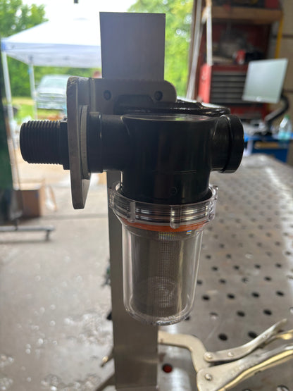 Water Filter Assembly With Mounting Bracket