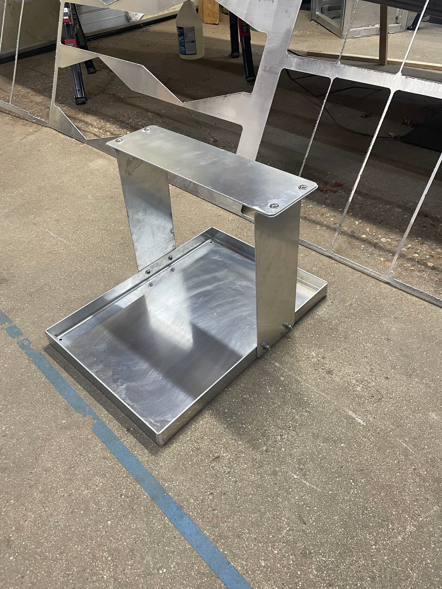 16 Gal Tank Holder