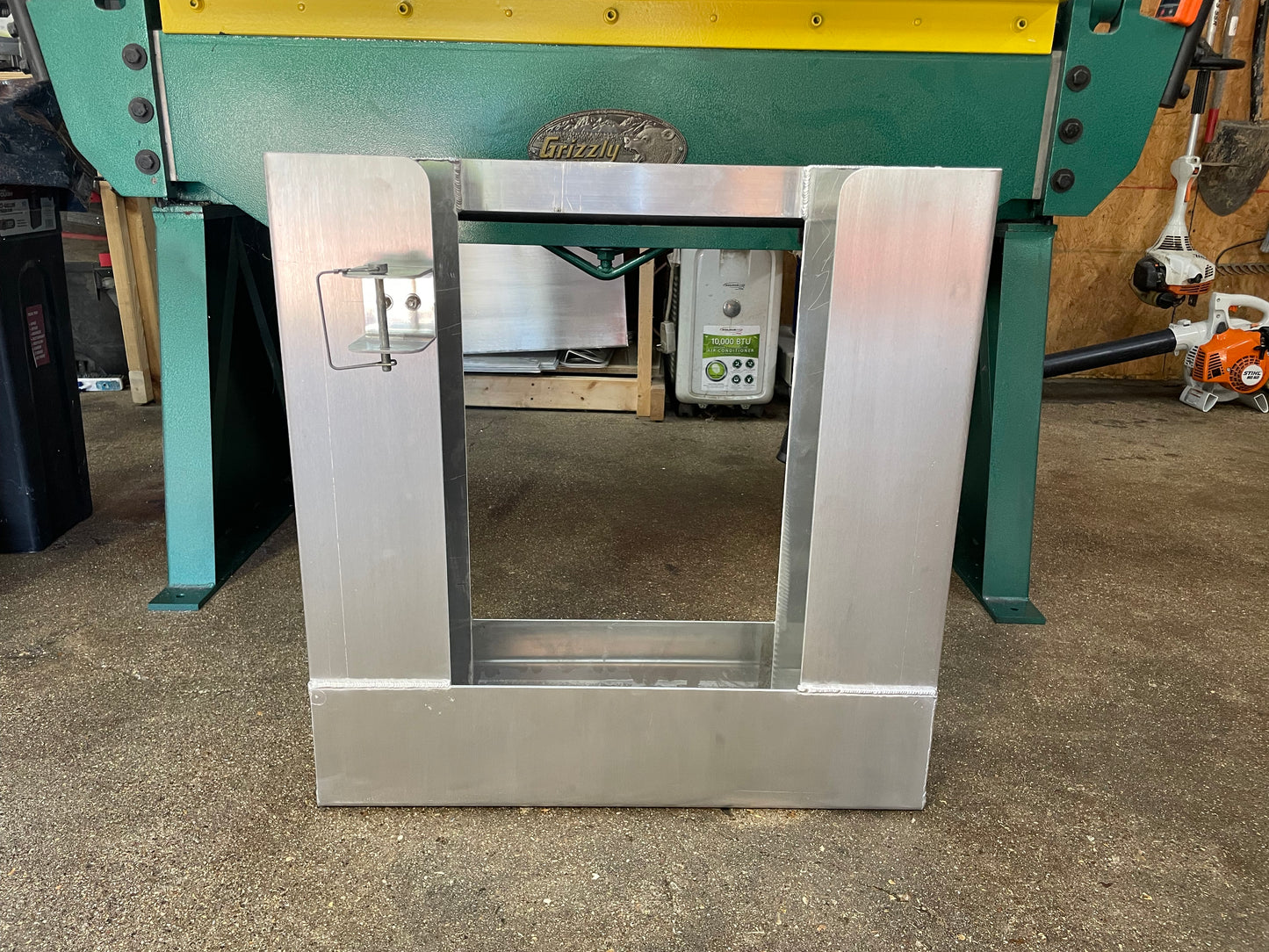 24” Ground Force Holder