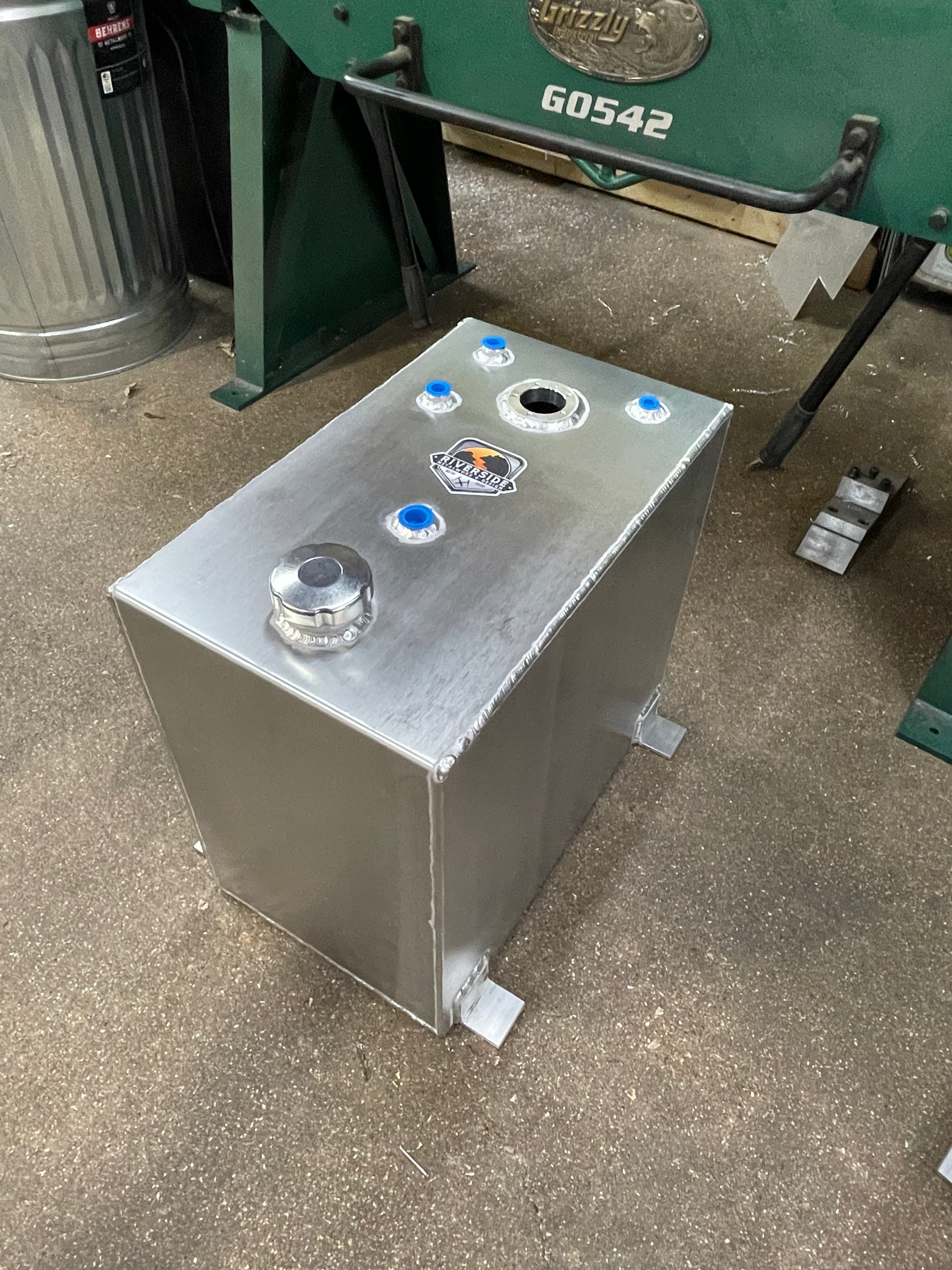 18 Gal Universal Fuel Tank – Riverside Metalwork & Design